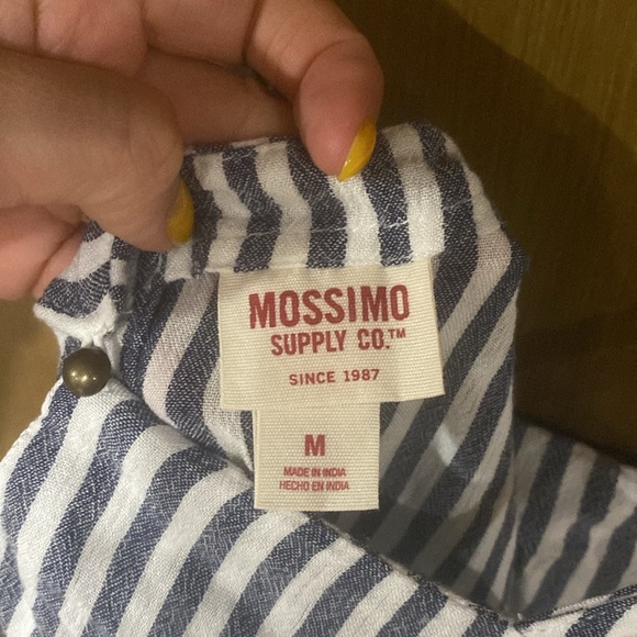 Blue and white striped tank top. Size medium. - Picture 3 of 3